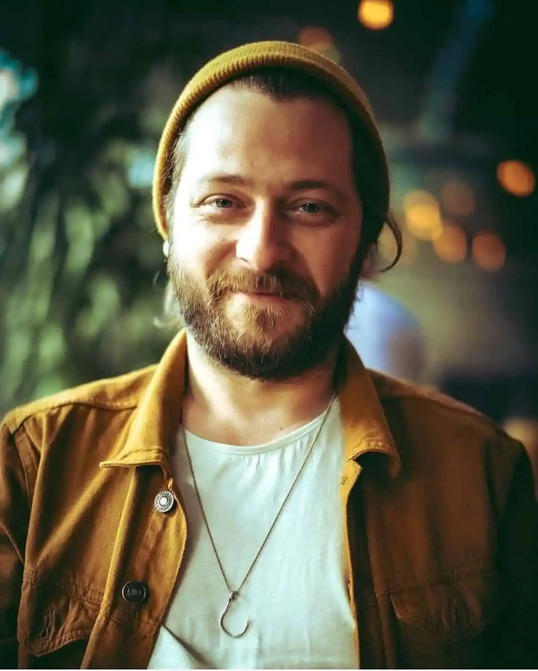 Alican Yücesoy İnsanlar Dizisi Oyuncu Kadrosunda