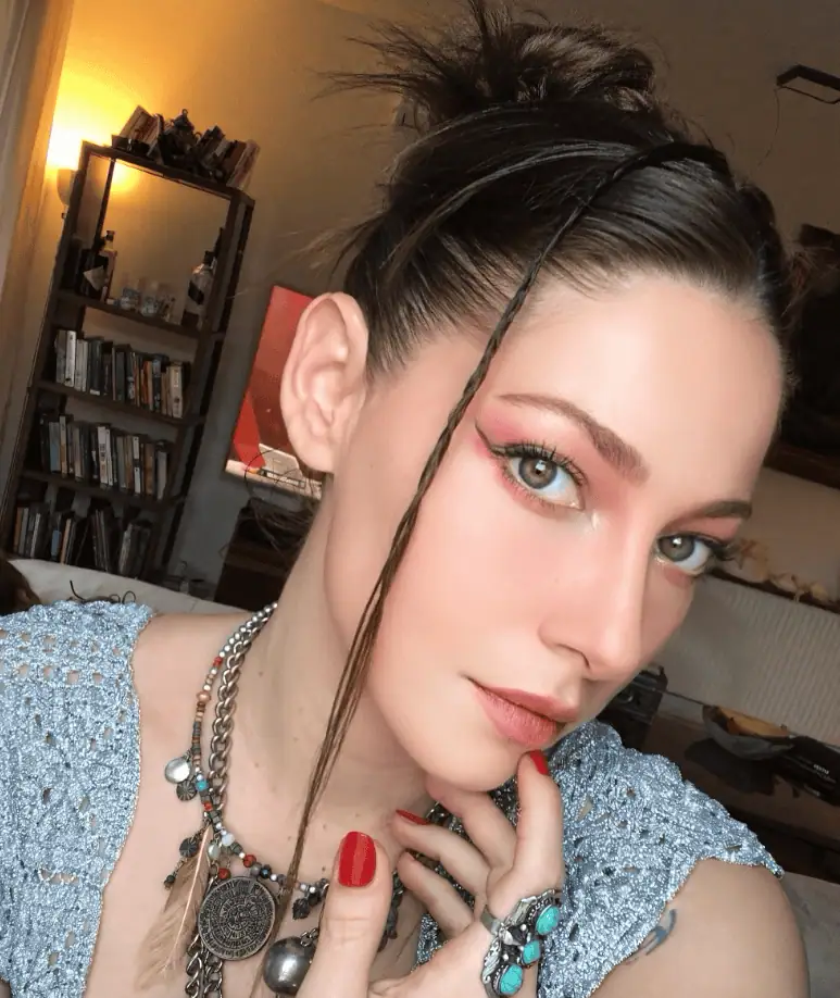 Berna Üçkaleler Tutsak Sevda dizisi kadrosunda