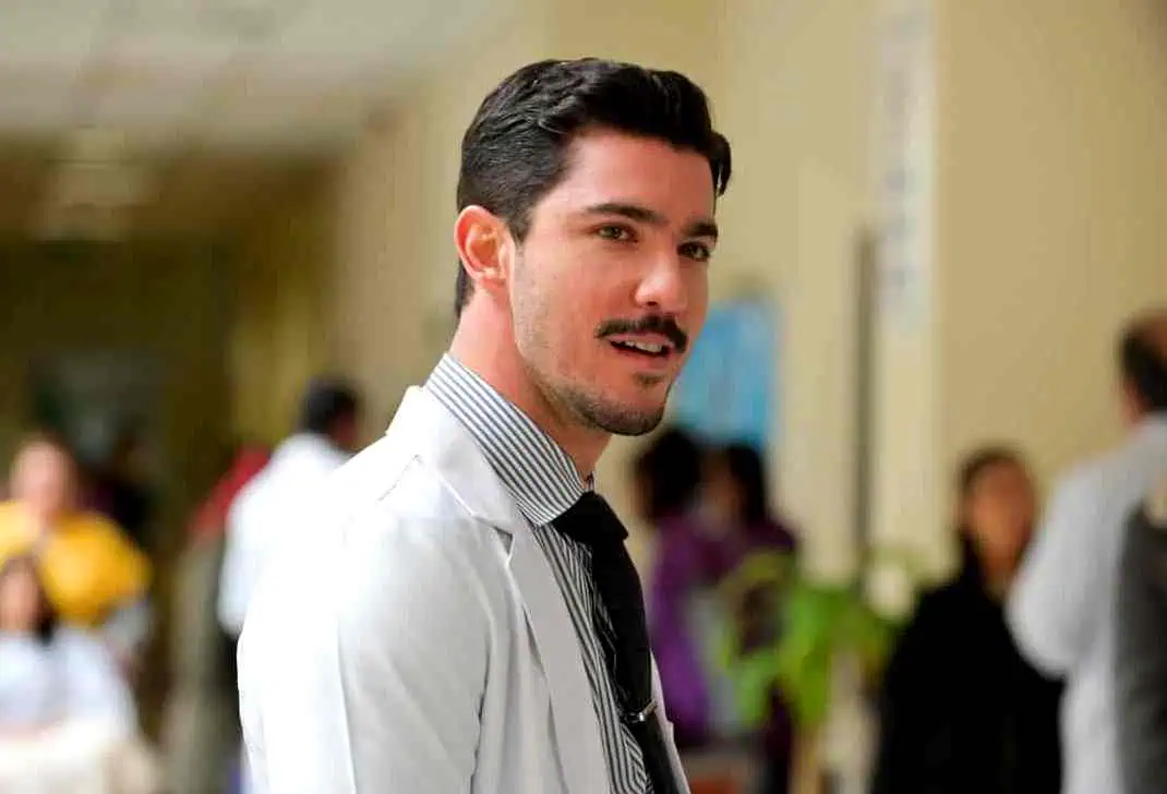 Kaan Yıldırım Kayıp Zaman dizisinde Pamir rolünde