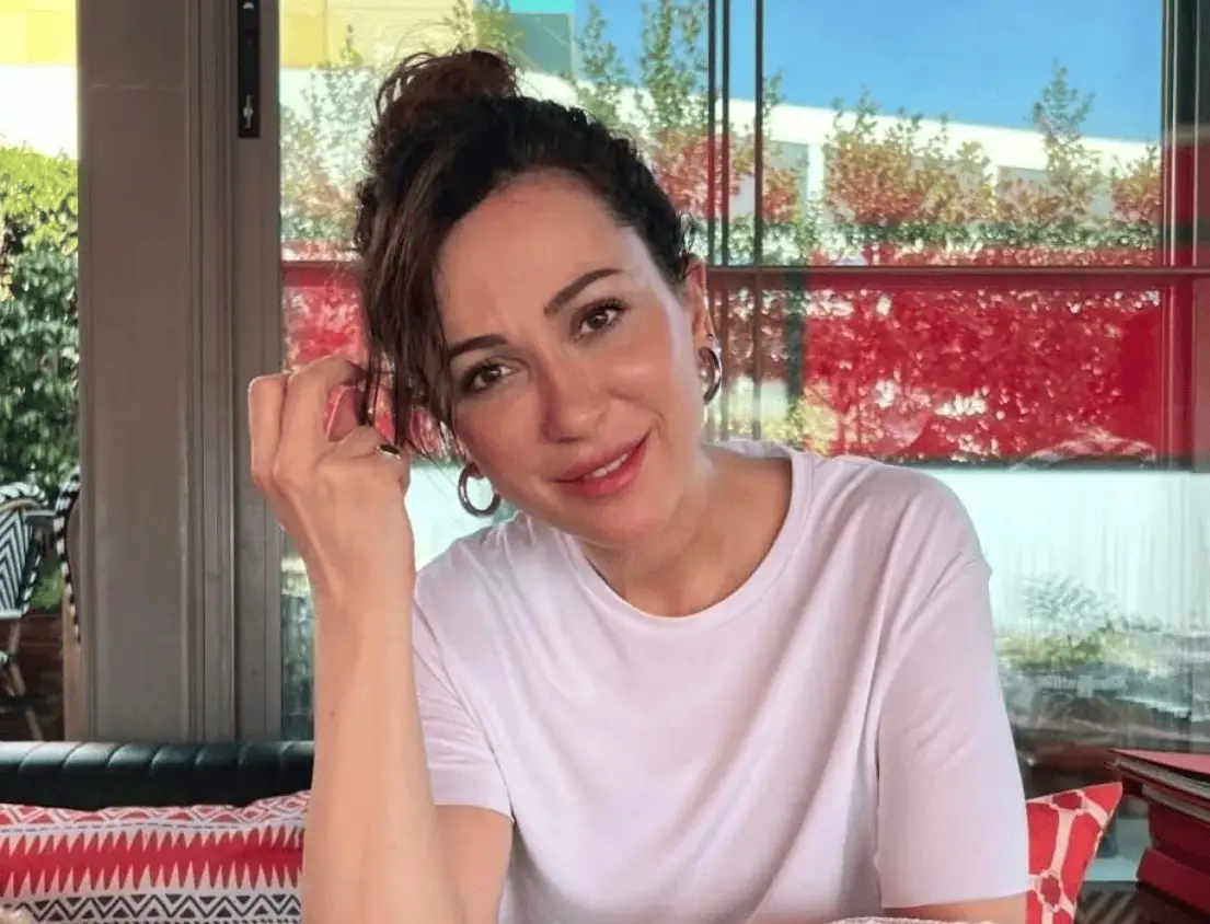 Evrim Doğan Muhtemel Aşk dizisinde (Mine) karakteri
