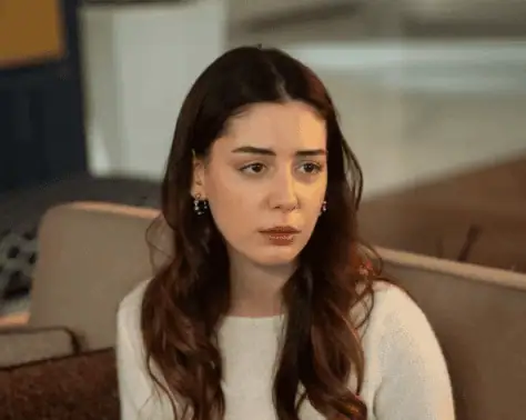 Selin Türkmen Kızılcık Şerbeti dizi kadrosundan çıktı ayrıldı Çimen