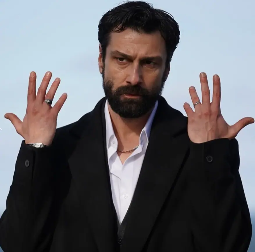 Aytek Şayan Taşacak Bu Deniz Dizisi Şerif kadrodan neden ayrıldı çıktı