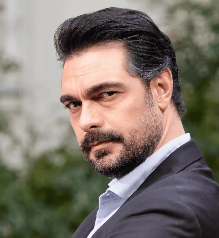 Halil İbrahim Ceyhan Aşk ve Taht dizisinde Andreas karakteri oldu
