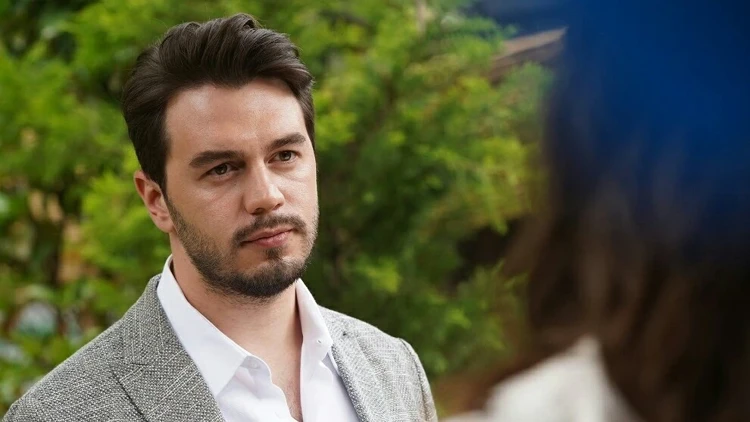 İsmail Ege Şaşmaz Memleket Tamircisi Filminde Barış karakteri