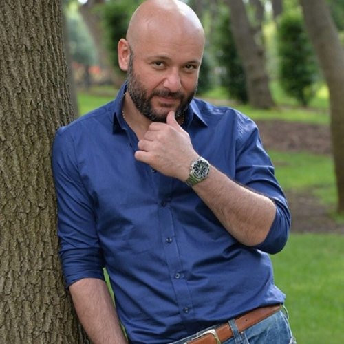 Tolga Tekin Başkalarının hayatı dizisinde Haluk Sarıca