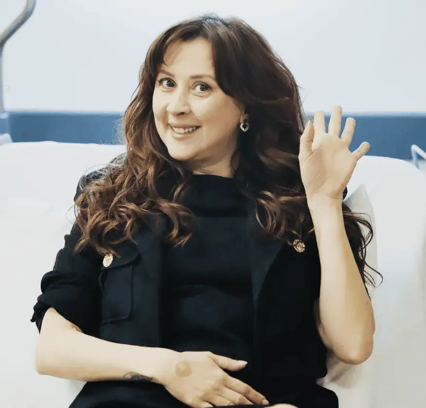İrem Kahyaoğlu Tuzlu Kahve dizisinde Meryem karakteri